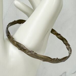 Vintage Silver Tone Flat Braided Bangle Bracelet Twisted Ribbon Minimalist ✨
